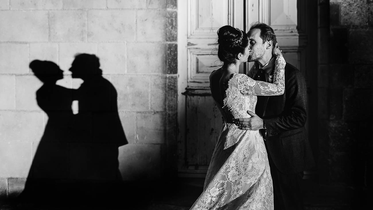 photographie de couple, mariage au château de l'Isle Savary